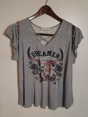 23 Love Street 'Dreamer' TAURUS Graphic Cold-Shoulder Tee